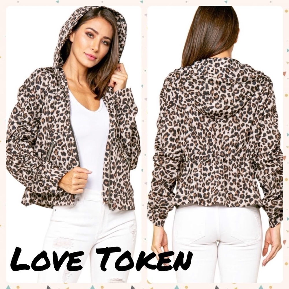 AMIR ROUCHED SLEEVE HOODED LEOPARD  ANORAK JACKET animal print ruched fun